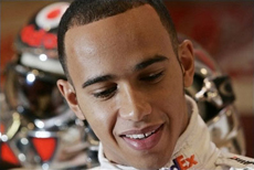 Tham vọng của Lewis Hamilton là VĐTG.